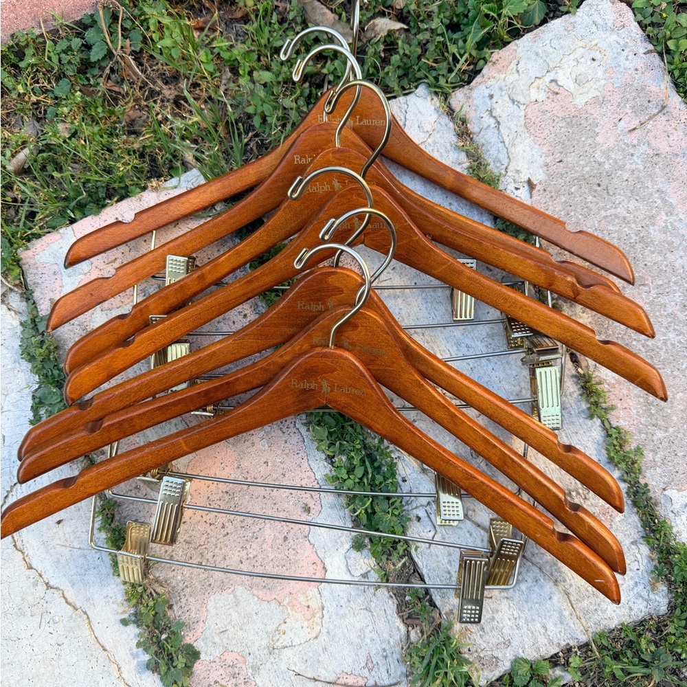 Ralph Lauren Brown‎ Wooden Hangers (7)